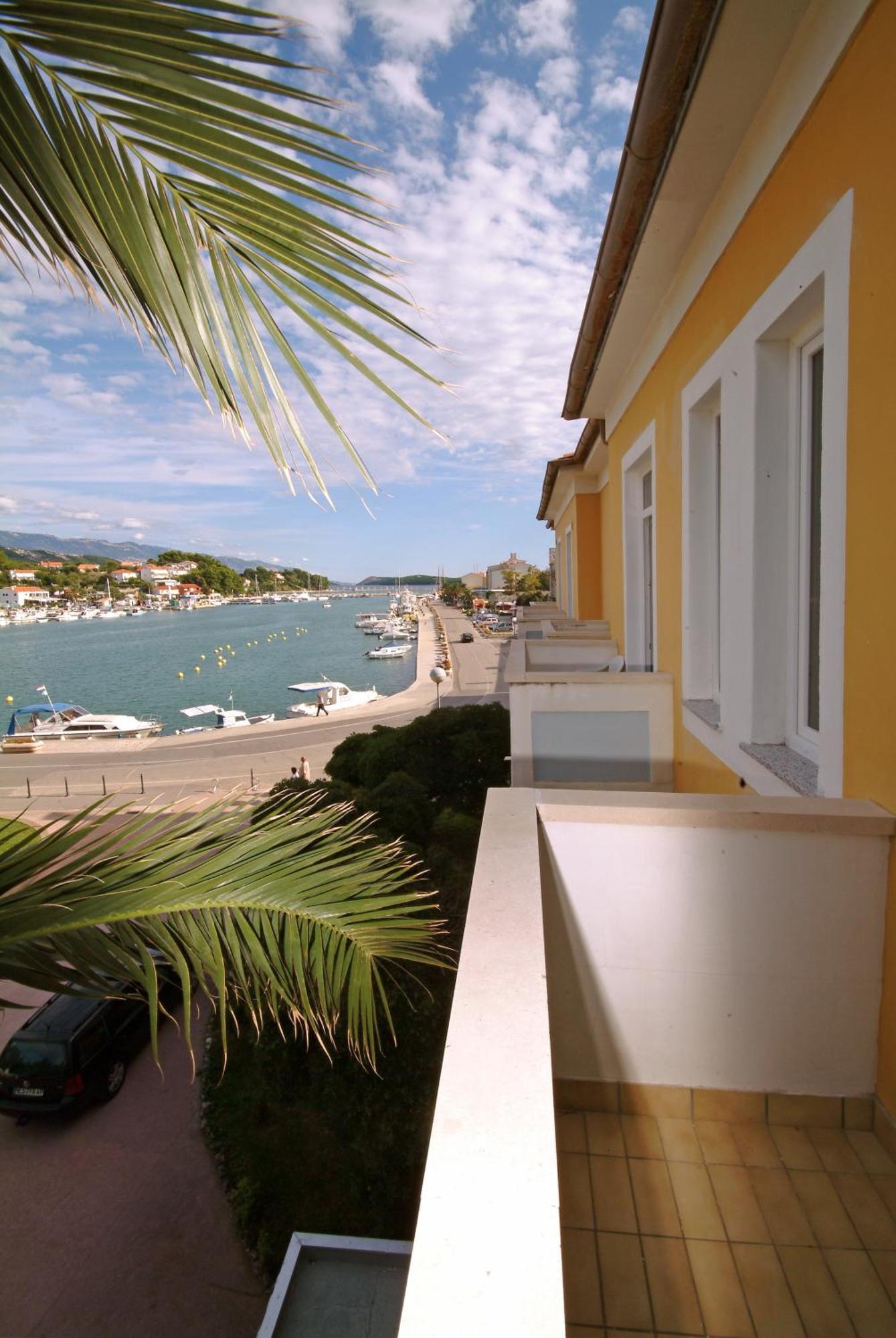 Hotel Istra Ραμπ Εξωτερικό φωτογραφία